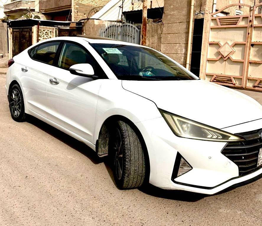 #hyundai_النترا خليجي 20
رقم بغداد 
ماشيه 153 كم
فول مواصفات (واحد.علئ واحد)
فتحه سلايت بصمه
قطعتين تبريد 
تحكم ستيرن 
كامره خلفي 
أنظمة قياده 
يدات نيكل
حساسات امامي خلفي 
خمسه ويل كب
سياره فول واحد علئ واحد
بيه صبغ بنيد بدون دواخل فقط
السيارة بأسمي

مكان  السياره بغداد /البياع/ تقاطع درويش
السعر 157 وبيها مجال
***********
