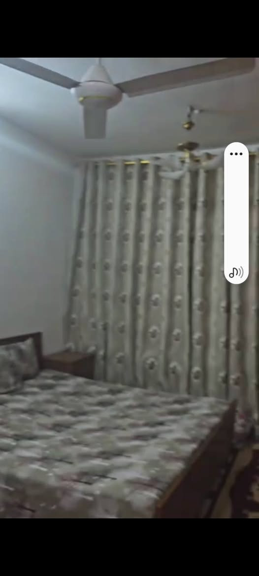 للبيع بيت 🏡 طابو صرف فى #شهداءالبياع مربع جامع 🕌 الكبيسي #مساحته٢٠٠م واجهه ٨ يحتوي على #ثلاث_غرف_نوم 😴 وصاله ومطبخ وخدمات وكراج للإستفسار اتصال 🤙 على الرقم 
***********
#الجميع
