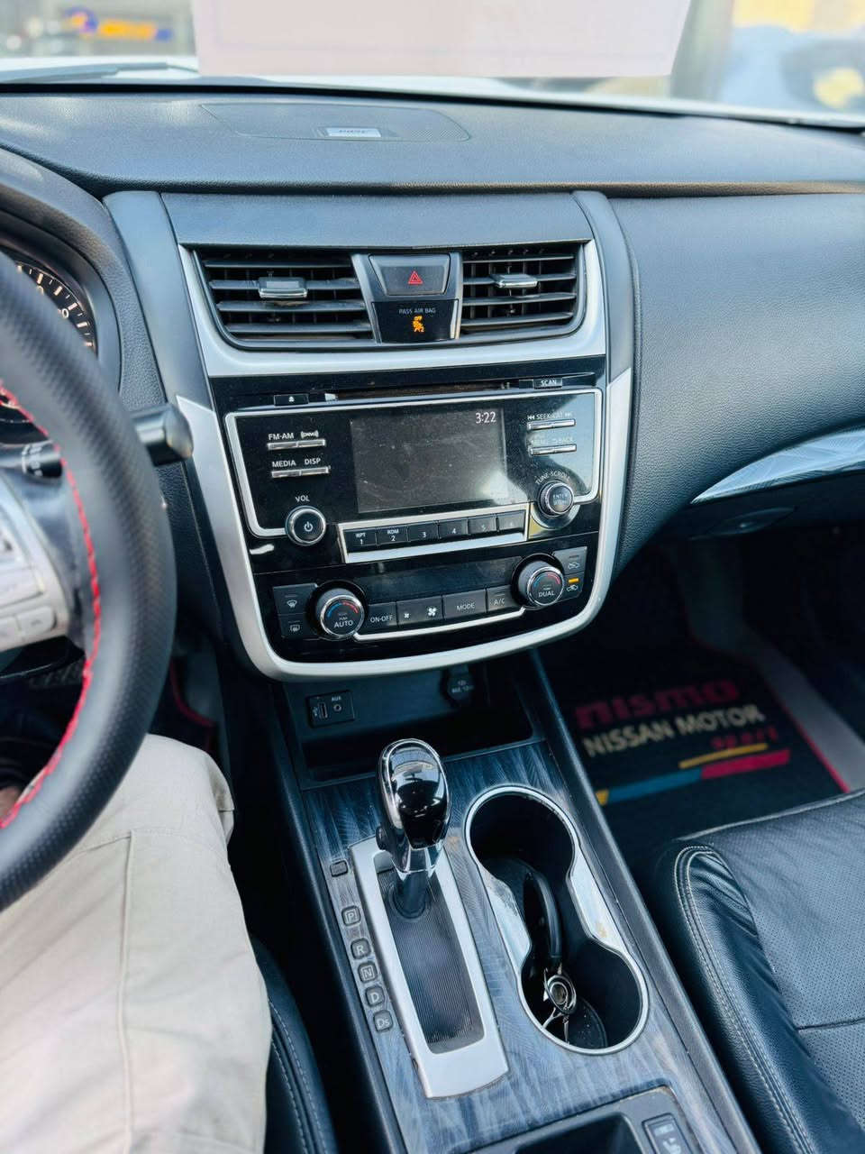 . نسيان التيما
. السعر :128
. السلام عليكم اخوان سيارة نسيان التيما 2018 الون ابيض وارد امريكي لل بيع او مراوس فقط شمالي .
. الضرر: دخول كلين وهنا بل عراق صاير بيها شخط باب سايق وباب خلفيه 
. مواصفات السيارة SL فول مواصفات عدا الفتحة
. بصمة
.تشغيل عن بعد
.بصمة ابواب
.كشن حار 
.سيترن هيتر
.كشنات جلد
.رادار امامي خلفي جانبي
.تحكم ستيرن جهتين 
.لايت زنون
.السيارة رقم سليمانيه بسمي تريد وكاله تريد تحويل اني حاظر 
.مكان السيارة: ديالى خانقين معرض الحاج اركان 
.للمعومات اكثر اتصال على ال رقم الاتي:***********
