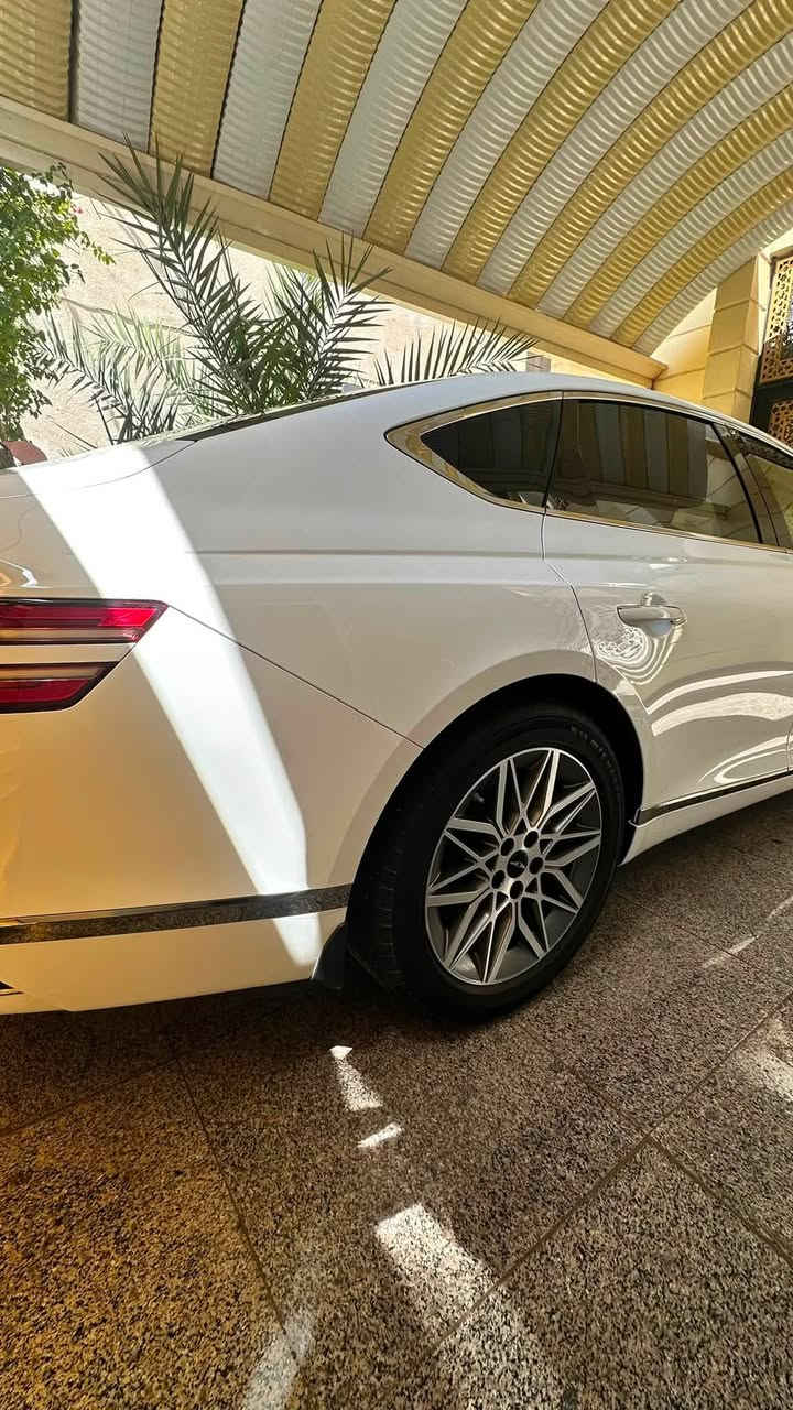 GENESIS G80 BASE
موديل 2025
محرك 4 تيربو 
رقم بصرة شهداء 
حادث بنيد وجاملغات امامي كفاله شاصي ولغد 
ماشيه 21 الف

* رادار أمامي
* مثبت سرعة ذكي
* المحافظة على المسار
* كامرة 
* حساسات أمامية وخلفية
* فرملة طوارئ تلقائية
* مراقبة النقطة العمياء  

* شاشة بانورامية كبيرة 27 إنج
* عدادات ديجيتال
* Apple CarPlay و Android Auto
* تشغيل بصمة وبصمة ذكية
* مقاعد كهربائية جلد
* نظام صوت فاخر
* إضاءة داخلية Ambient Lightin

السعر 270 
البصرة 
***********
