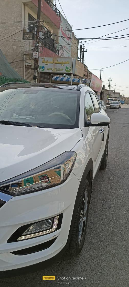 السلام عليكم توسان خليجيه 2019فول مواصفات لمتدد
السياره مكفوله كفاله عامه من البرغي ما مفتوح بيها  بيها  حالوب بلبنيد مبين بلصور والسونار موجود هم  بلصور السياره نظيفه معنا الكلمه تجي وتشوفها  
مكان السياره بغداد البلديات
السياره ماشيه 112 السعر 185 $ وبيها مجال  
*********** للتواصل متواجد واتساب
