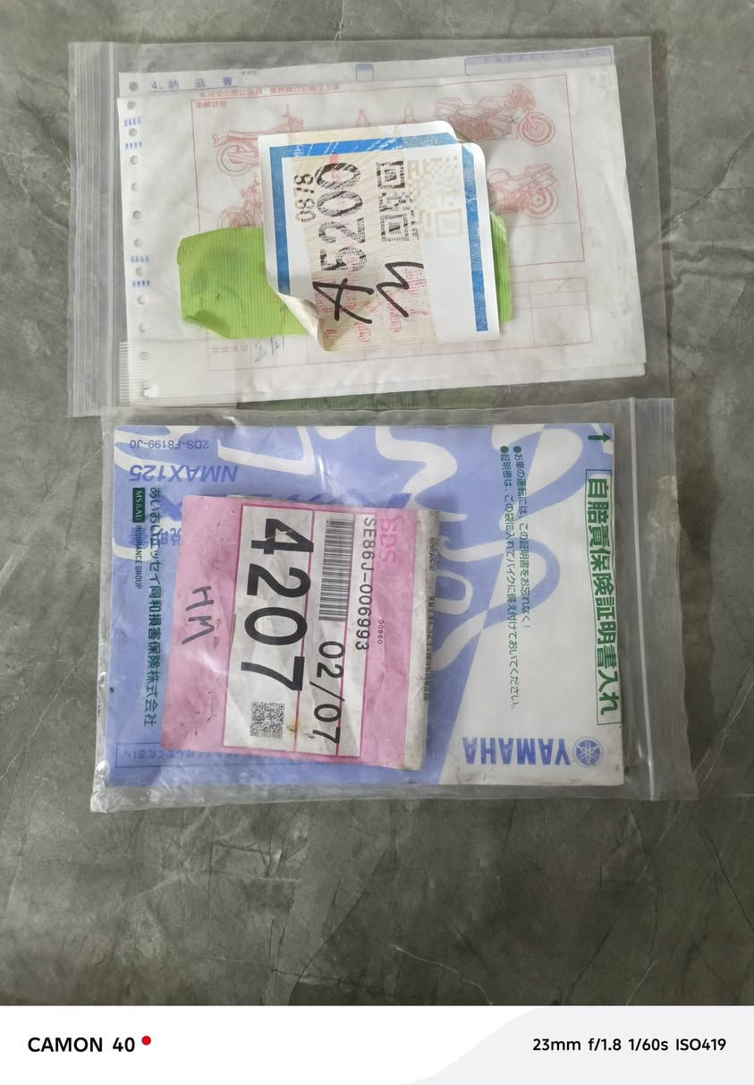 دراجه ان ماكس (((للبيع فقط بدون مراوس)))  محرك 125 مال مزاد صار عشر ايام من اشتريتها من الرمبه والوصل موجود مال معرض الدراجه كلش هواي نظيفه وحلوه حتى الكتلوك مال الشركه ودفتر الصيانه مال شركه هم موجود  ما بيها اي صوت او خرخشه الدراجه تاخذها خرسه نكره سلف وكلشي شغال بيها اي بي اس وحساس ستان وبيها جامه طويله وطلاعات  كلشي بيها على وضع الشركه الدراجه نزلتها من الرمبه ماشيه 4150 وحاليا ماشيه 4500 كيلو تقريبا  الدراجه تاخذها جاهزه اني مبدل فلتر شوته اندنوسي اصلي ومبدل مي مال راديتر الاحمر الزيتي مال ياماها  المنظومه كامله ودهن لوكي مولي( السعر مليونين ونص)  بيها مجال بسيط العنوان شارع فلسطين تقاطع الصخره بجانب النمور ستور ***********
