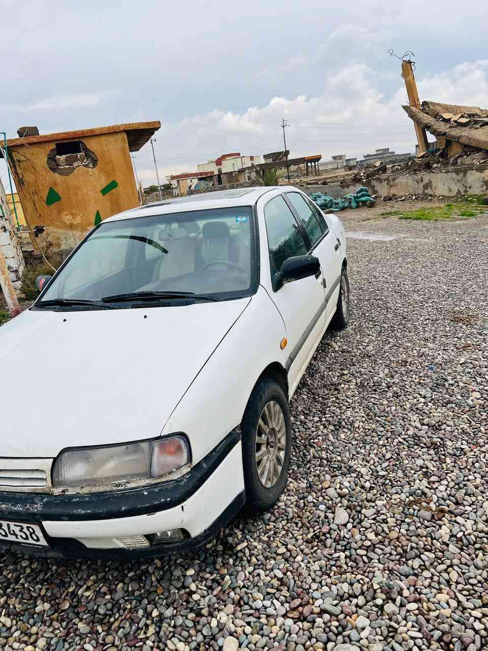 السلام عليكم سياره نيسان رقم مسطره سنويه صار 10ايام   من صدرت تريد تحويل تريد وكاله گير ومحرك شرطة طخم تاير جديد تدفئه تبريد شغال الشراي يتصل 33وبيها مجال بسيط***********
