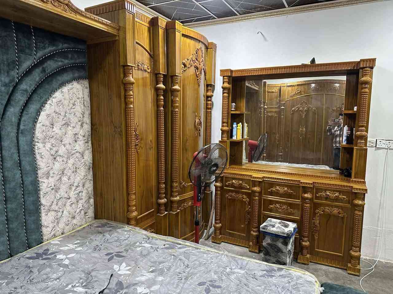 غرفه مامستعمله للبيع العنوان كياره للاستفسار الاتصال على الرقم التالي ***********
