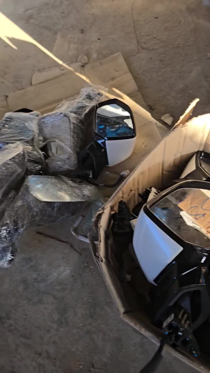 سلام عليكم 
يتوفر عدنا مري جانبية بلسايد 
ويتوفر عدنا جام لايت الفوك والجوة 
والكمية خير من الله 
عنواني حلة شارع ابو خمره 
توصيل موجود لكافة محافظات العراق 
للطلب والاستفسار التواصل على الخاص تحياتي للجميع 🌷 
***********
