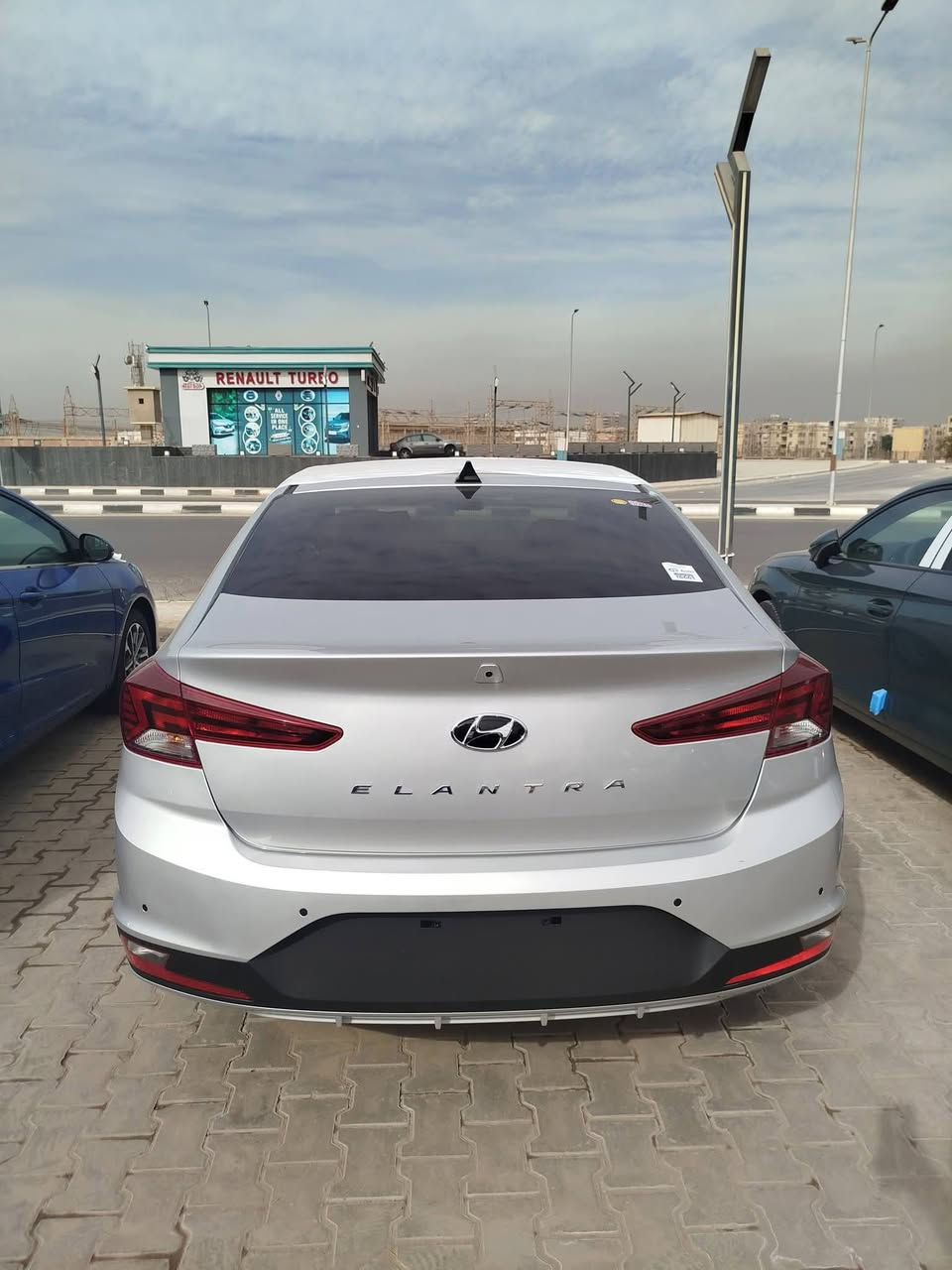 Hyundai Elantra AD

متاح اول فئة وتالت فئة.

استلام فوري كاش 

يوجد جميع أنظمة التقسيط

موزع معتمد

سليمان اوتو 

للتواصل 01097672321


**إذا كنت صاحب هذا الإعلان وتريد حذفه لأي سبب، رجاءا أرسل رسالة إلى الدعم الفني**
