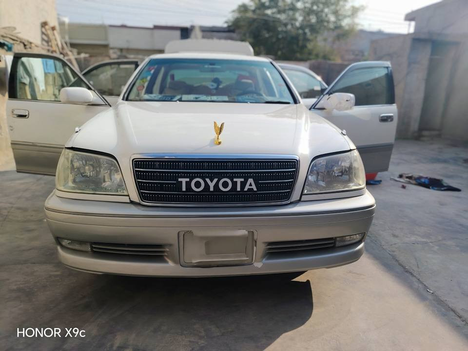 بسم الله  بەناوی الله 
مەلیڪەی مووسی 2003 مەڪینە گەورەD4 سەیارەڪە  ڪامل جوانڪاریە  هەتا بڵێی هەیڪەلی جوانە ماشاء الله بەشەرتی گێڕ مەڪینە تەقە ڕەقە دەبڵ  دوڪەڵ تایەی لۆڪ پاتری تازە گۆڕیومە ڕۆنی  پاوەر و مەڪینە و گێڕ هایدرۆلیڪی  تازە گۆڕاوە سەیارەڪە سێ دووگمەیە پەردەیە تراڪشنە تەبرید مەرڪەزیە  دەشپوڵ دووبەیە پێش ڪڕیستاڵە دوای عیونی سپۆڕتە  لایت زینۆنە  ناوی لیدی بۆدانراوە  سەیارەڪە چاڵ و قوپاوی نیە ناو زەردە گێڕ عەدلە سوڪان ڪارەباییە ڪوشن ڪارەباییە قوفڵ مەرڪەزییە   سەیارەڪە لەڪەلارە  نرخی48 گڵاو مامەڵەیەڪی ڪەم  سەیارەڪە سەیارەی مەعرەز نیە و سەیارەی ماڵە  ژمارەی تەلەفون *********** كالار, السليمانية
