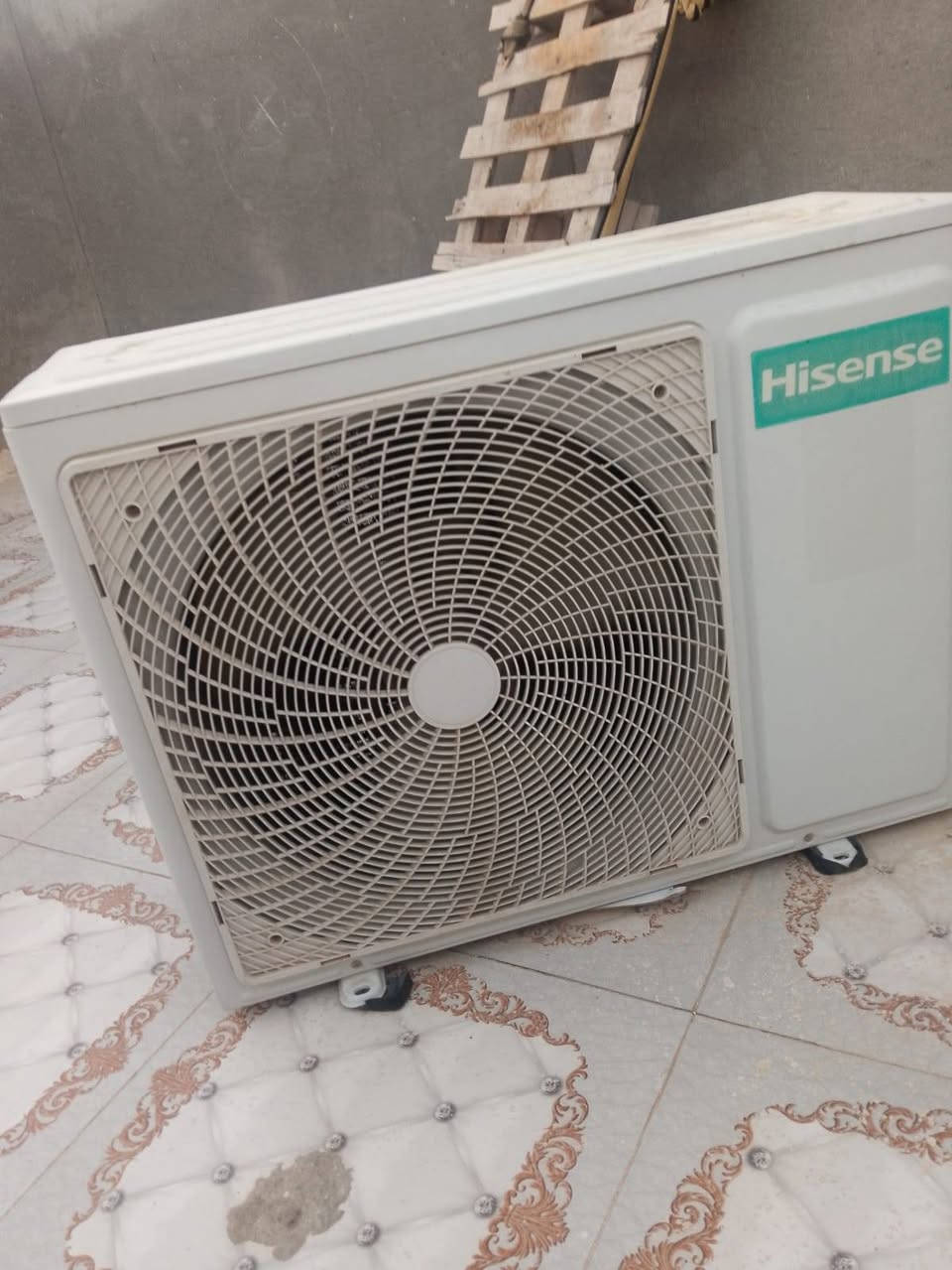 السلام عليكم سبلت طن ونص للبيع يحتاج بس غاز السعر 200  كامل اي شي مابيه العنوان البصره ابو الخصيب عويسيان شارع كوت الضاحي  *********** يوجد واتساب
