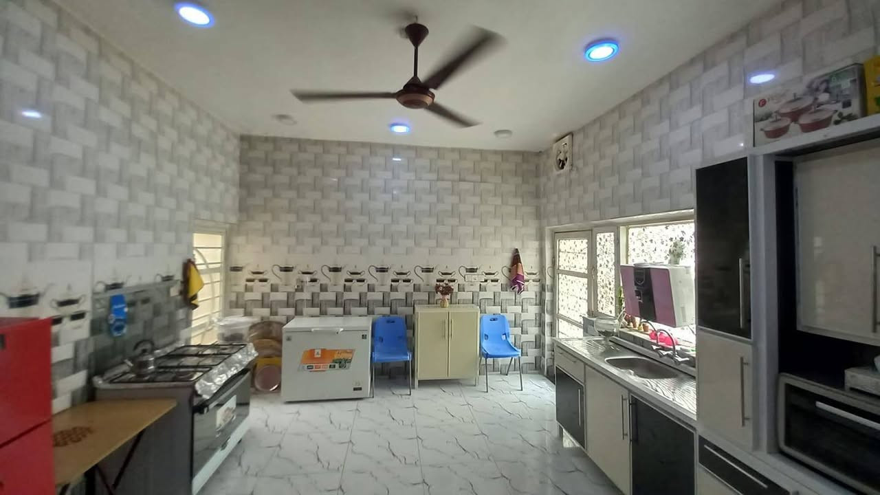 للبيع بيت ٢٠٠م طابق واحد بناء جديد الكوت الجديده
