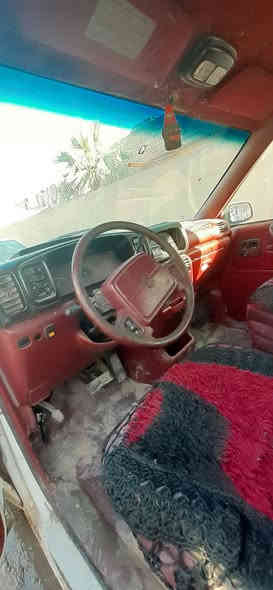 السلام عليكم كلايزر للبيع السعر ١١ ورقه قفل كير ومحرك شرط جاهزه محرك اربعه التصال علا ***********
