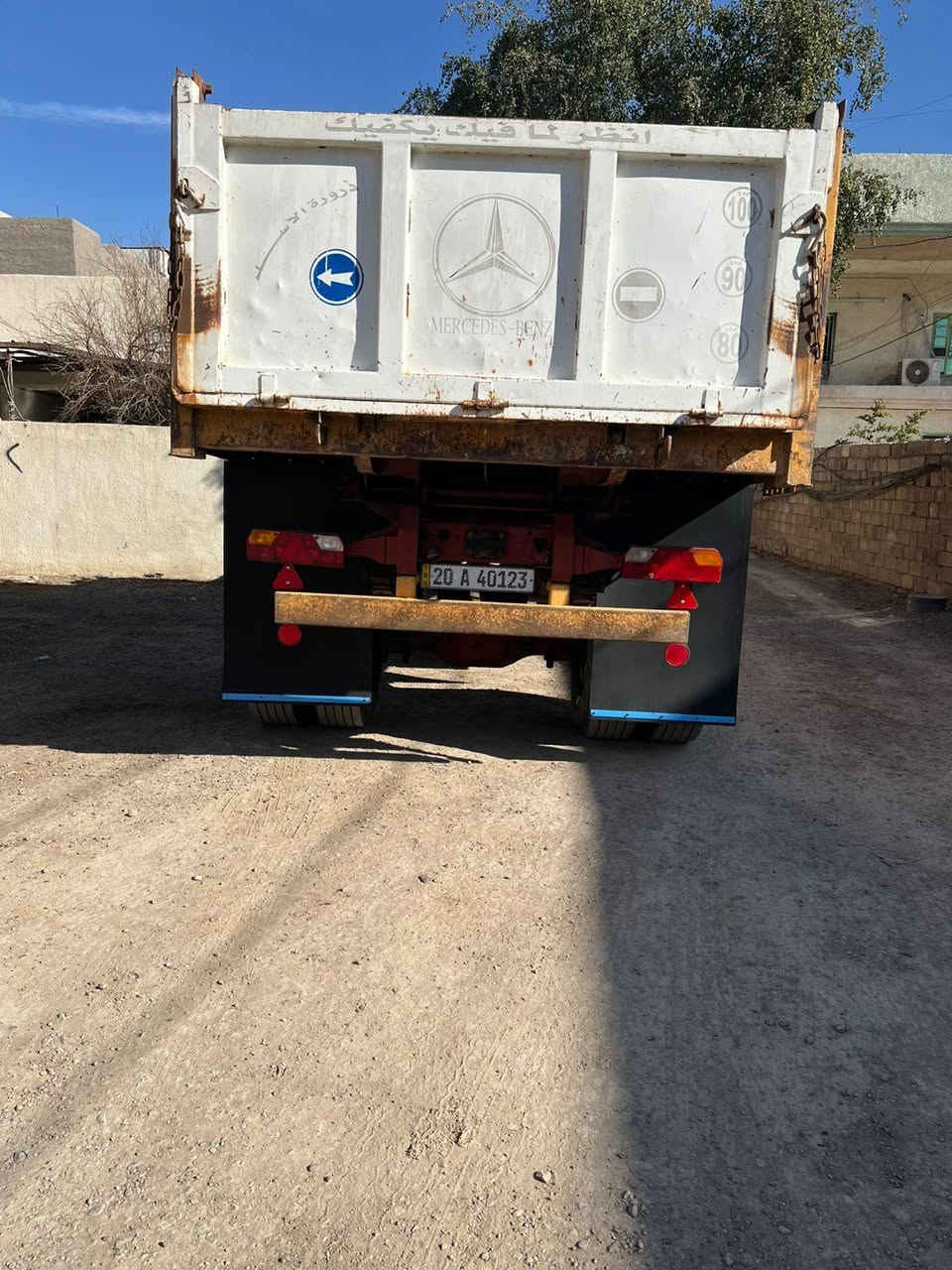 السلام عليكم ورحمة الله وبركاته
افيكو موديل 1991 محوره قمجه مكينه وكير واكسن وسبرنكات اقجم سنوية جديده  السيارة بأسمي
السعر 20 مليون بيها مجال رقمي ***********
