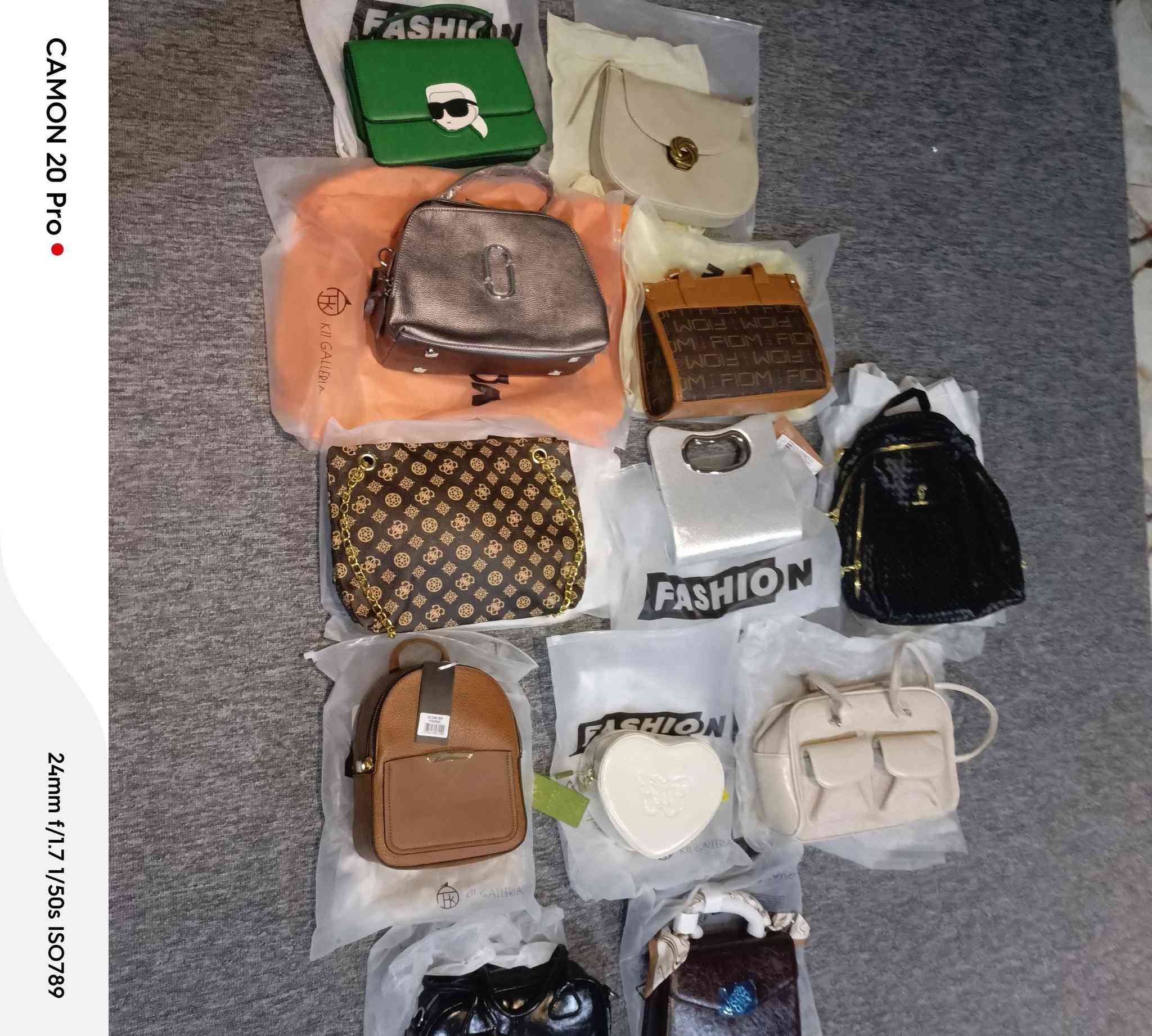 ماستر جنن وماركات ويمكم الاجياس قروهن الاكبار ع25 يبيعوهن ولاصغار اقل وحده ب15 شلعه كامله اشوف اسعاركم الي سعرها مناسب واغلبكم تعرف جملة القطعه بيش اذا يناسبني السعر عليكم بالعافيه


**إذا كنت صاحب هذا الإعلان وتريد حذفه لأي سبب، رجاءا أرسل رسالة إلى الدعم الفني**