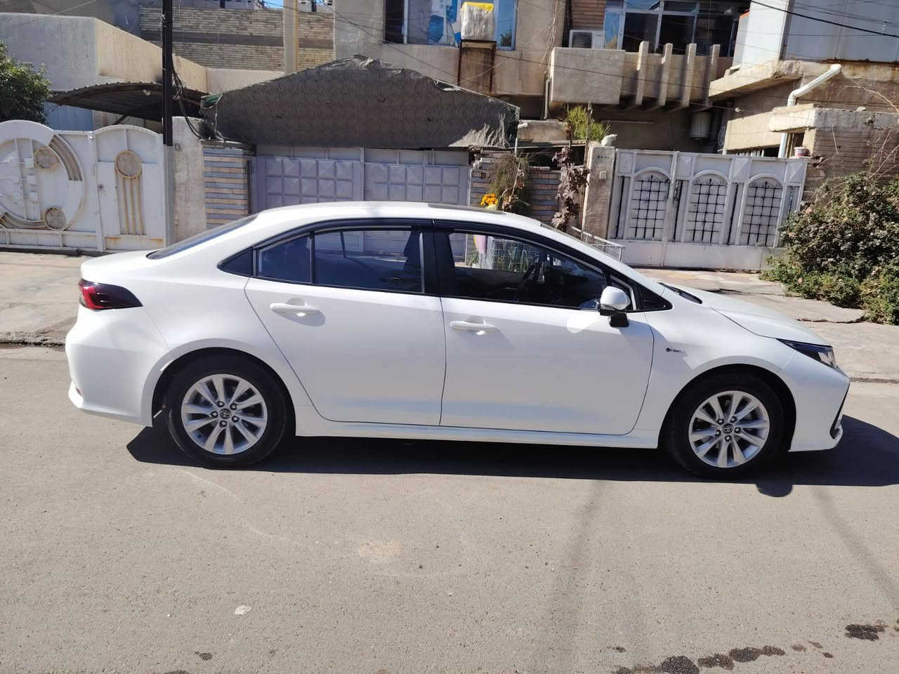 السلام عليكم..
كورولا هايبرد ، وارد صيني ( فول مواصفات ) معروفه للجميع ، الشكل الخليجي ، موديل 2025 ، ماشيه 7658 km قابل للزياده ، السياره جديده من كل شي ، كشرها جديد بدون ضربه او شخط ، الكشنات تلبيسه جلد ، والكاعيات كذلك ، رقم بغداد الجديد ، السياره موقعها بغداد / حي الخضراء ، السنويه بأسم البائع ، سعر السياره ٢٤٥٠٠٠٠٠ مليون دينار قابل للتفاوض ، رقم هاتف البائع ( *********** ) أبو أحمد ، اخوان السياره أخت الزيرو وكلشي بيها بلادي .. بالتوفيق للجميع
