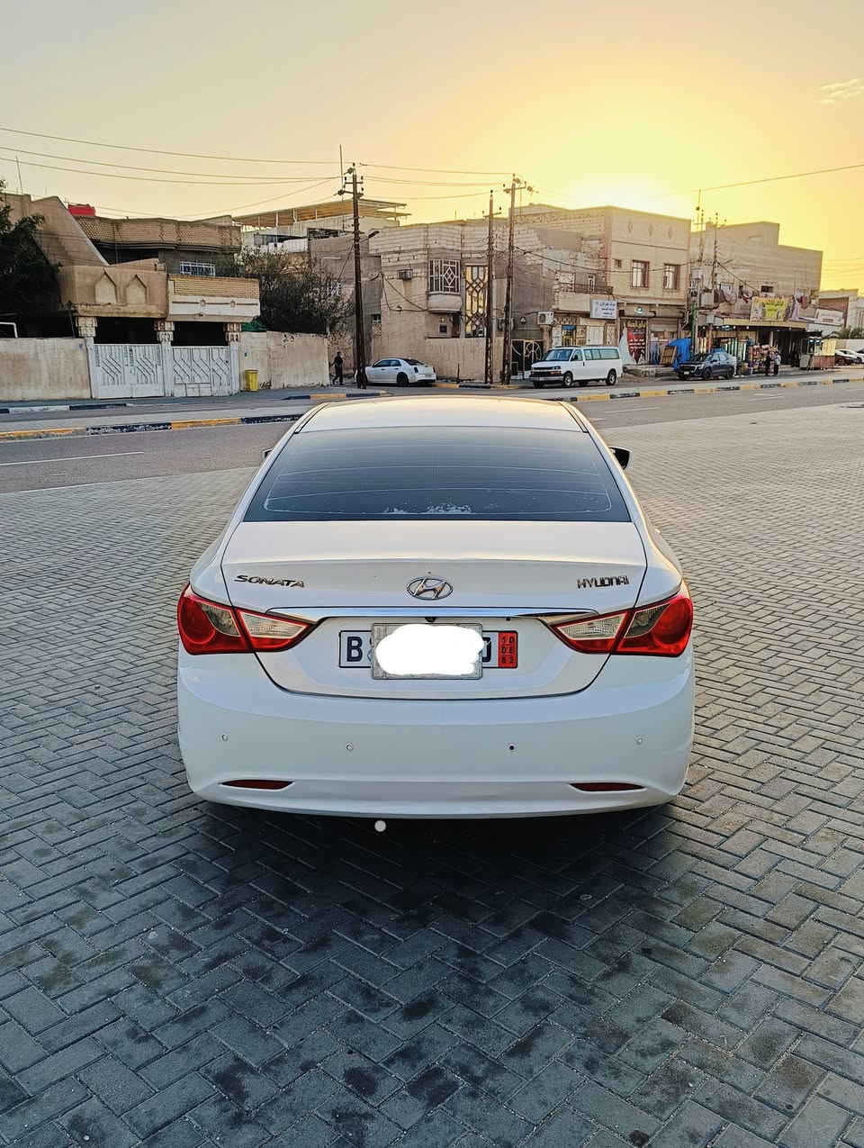السلام عليكم سوناتا موديل 2012 وارد كوري السياره كفاله من الضربه والكصه ما عدا الصبغ ما ينكفل لان الوارد كوري معروف يجي بي صبغ من كوريا السياره جاهزه من حداديه تبريد تخم تاير كير مكينة كله خير من الله مكينه حجم 2000 خطين محور خط واحد ال بي إي رقم بصره حرف (ر) مرحلة وكامله سنويه لغاية 2026 بنهايته مواصفات السياره تحكمات ستيرن شاشه كامره خلفيه نضام ايكو اقتصادي اواكس حساسات خلفيه تدفئه تبريد امامي خلفي امرايات شفط كشنات جلد يدات ستيل هواي بيه مواصفات معروفة السعر 110 وبيه مجال قليل جدا للشراي العنوان البصرة القبله حي المهندسين رقم الهاتف ***********

