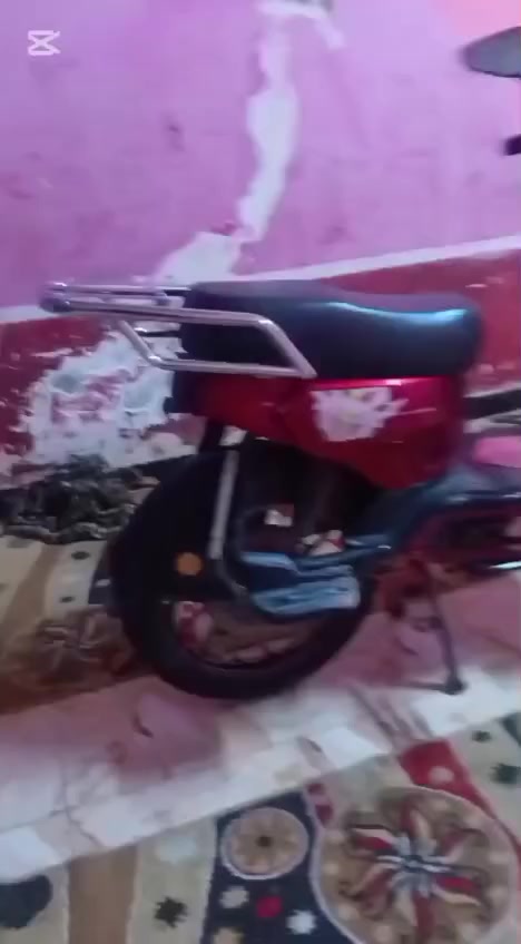 السلام عليكم دراجه شحن مكفوله خمس بطاريات الحجم الكبير العنوان البصرة الزبير تواصل ع هدا رقم ***********
