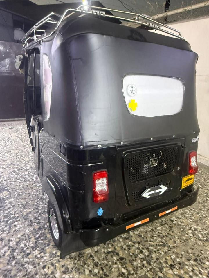 ***********        تكتك لبيع كفاله عامه من كلشي تجي شوفه بعينك هيه و غراضه سعر ٧٨٠٠ بي مجال مستعجل على بعيته رقمي بي وتساب
