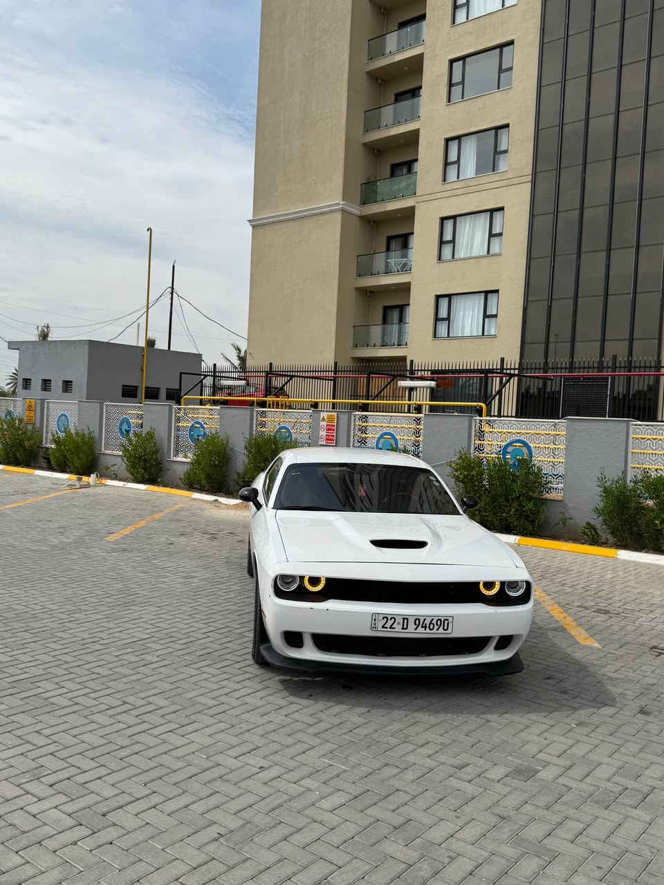 *********** 
سلام عليكم جالنجر 2022 GT فور ويل رقم اربيل هزة وسنوية جديذة باسمي حادث بنيد فقط بدون شاصي ولغد وصور موجودة موصفات تحكم ستيرن شاشة كامرة دوارة حساس خلفي كشن كهرباء شفتات ستيرن ماشية 53 الف تخم تاير جديد صدر امامي جديد  للبيع بسعر 170 وبيها مجال مكاني حي الجهاد *********** بغداد, العراق
