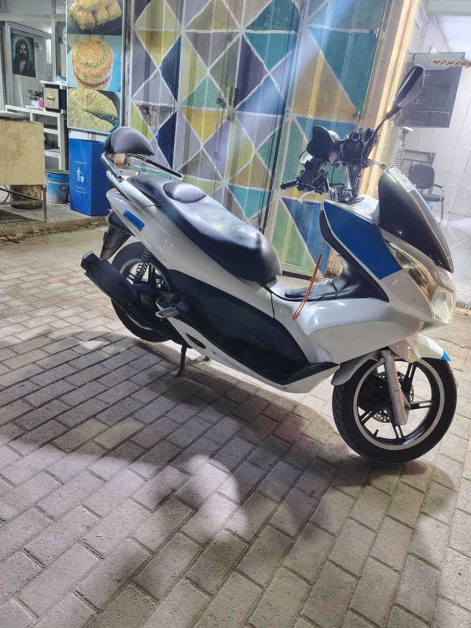 دراجه بي سي إكس جيل اول ياباني محرك ١٢٥ ماشيه ٥٣ الف بيهه فقط أوراق مكاتبه مكان الدراجه رئاسة العبيدي *********** تواصل فقط واتساب سعر خاص
