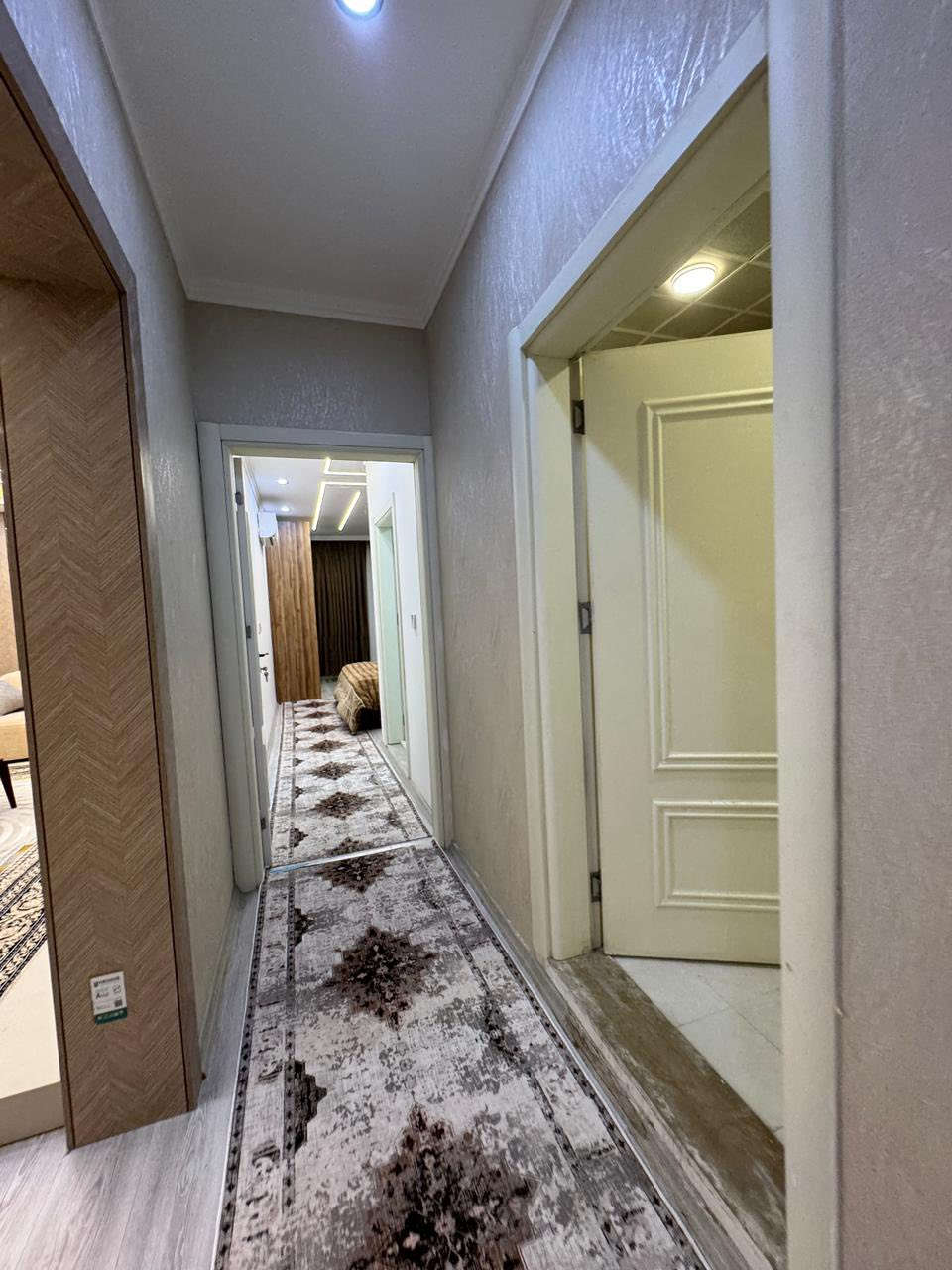 ثلاث غرف و صالة للایجار
مؤثث vip ، اثاث زیرو  
مساحة 170 متر 
طابق 4 
مجمع واو تاورز ،  مقابل جامعة جیها
اربیل ، شارع 100 متر 
السعر / $950
اتصل واحجز ***********
