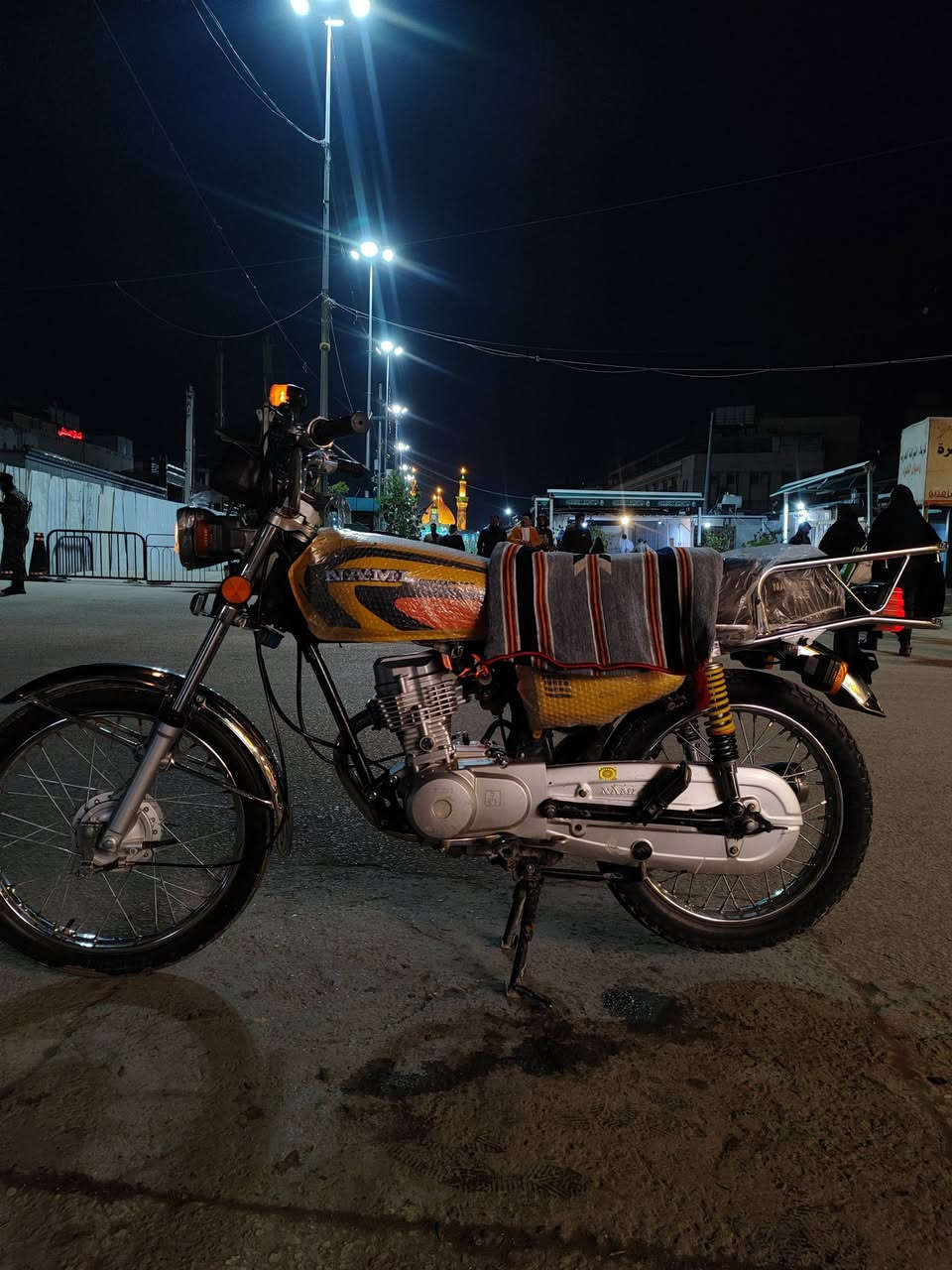 سلام عليكم من رخصت ادمن اربعه كير نامه شلامجه اصولي موديل 23 دراجه مكفوله محرك مكفول فقط عوزه ويل كدام نقص سيامه فقط  أوراق اصولي شرط ترقيم اكاتبك مكتب حسين  طالعه من معرض السلامي سعر  (مليون و450 وبيه مجال للشراي)(***********)واتساب موجود أو خاص
