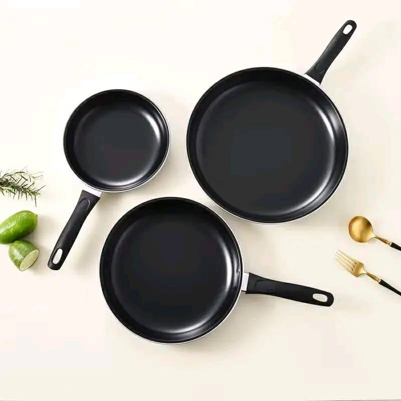 طقم طاوات عدد 3 قطع غير لاصق اصليات

لاول تم 18 ويه توصيل


**إذا كنت صاحب هذا الإعلان وتريد حذفه لأي سبب، رجاءا أرسل رسالة إلى الدعم الفني**