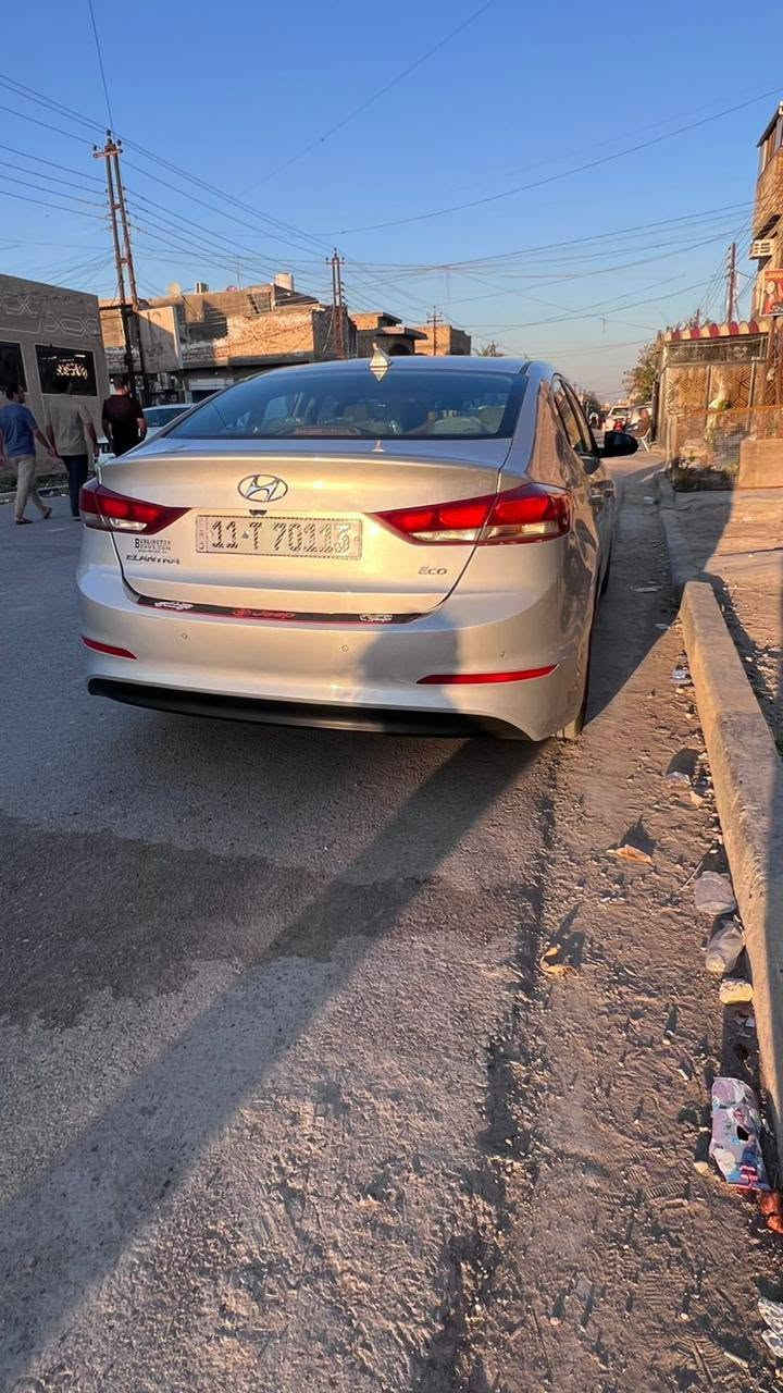 سلام عليكم النترا موديل ١٧
سياره نضيفه ما ماشيه بس٦٥ 
مكفوله من الضربه شرط سونار 
فقط صبغ دعاميات 
وارد امريكي نص فول مكينه ١٦٠٠ تيربو
السعر ١٢٠ وبيها مجال حك الجيه
للاستفسار ***********
