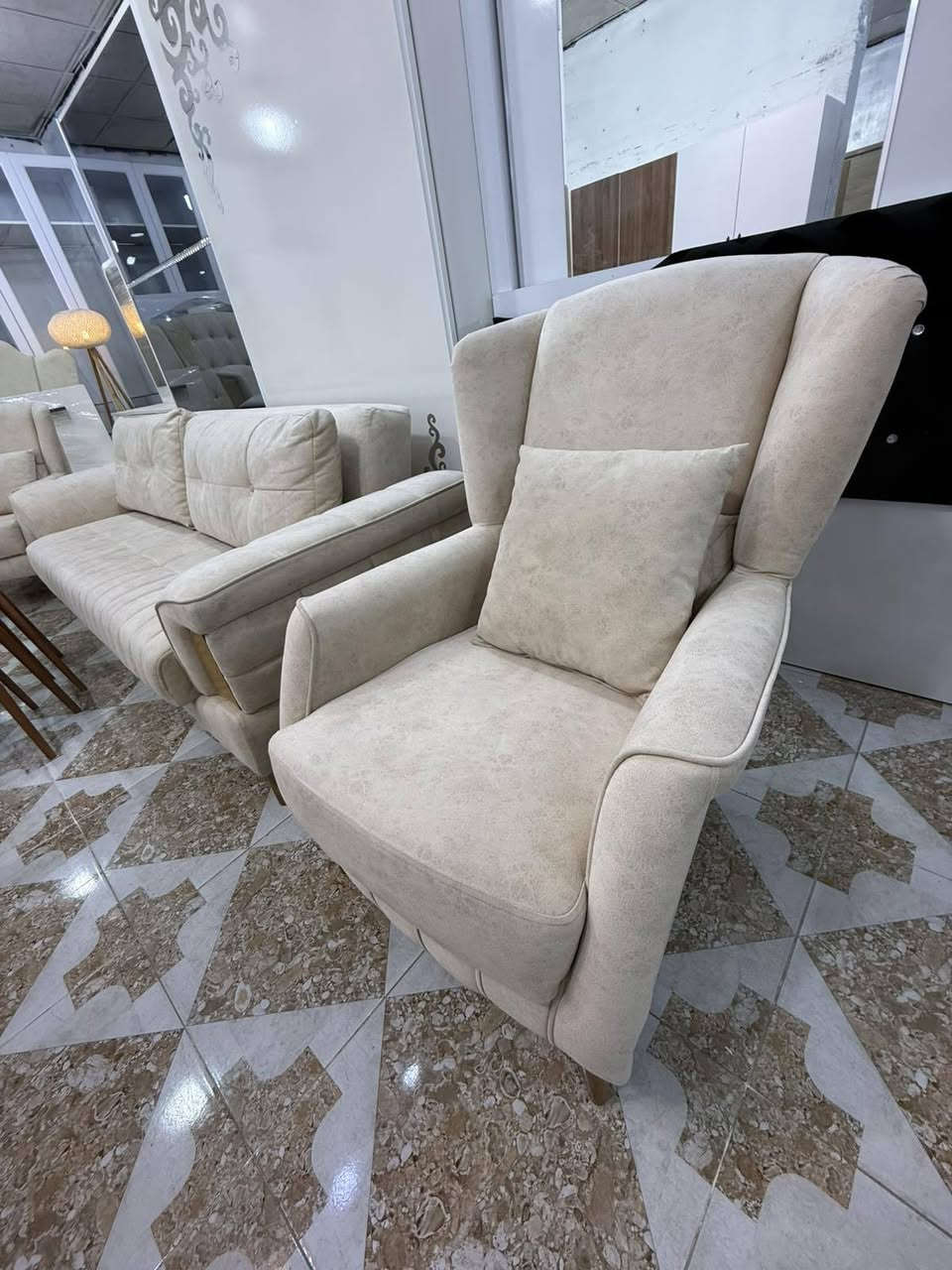 ناونيشان /سليماني كانيسپيكه/ پيشانگاي مه ليك

👉تاقم قه نه فه ي/١٠ نه فه ري / توركي/ماركه ي /به يزا

/١ مانگه  كراوه /١٦ گه لا كراوه

👉سعري/ئيستا/٥٥٠  دؤلار

ناو سنوقه / ئه شكري به سيسه م 

زؤر تازه و جوانه حسابكه لؤكه هه ر به كار نه هاتوه 

هه ر به ريزي خوازياره ئه تواني په يوه نديمان پيوه بكات

گه ياندنيشمان هه يه بؤ سه ر جه م شاره كان

***********  viber
