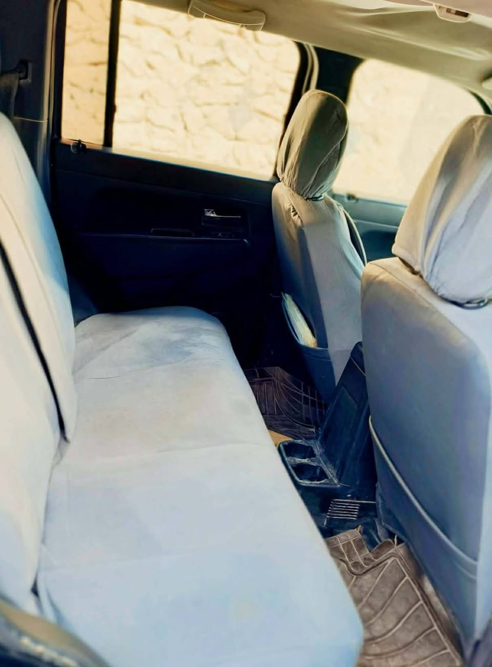 جيب ليبرتي موديل 2009 بسمي جاهزه من كلشي مراوس إو بيع سعرها 
90 ورقه بيها مجال لشراي 
***********
***********
