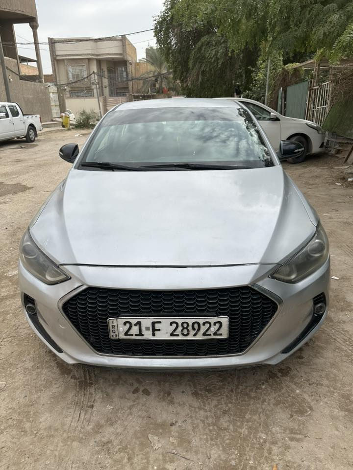 للبيع افانتي 2017 رقم دولي الجديد 
بيها جاملغ خلفي صبغ وبارد كد شبر باقي كله كفاله
كير محرك مكفول تبريد ثلج صدر جديد
السعر 117 وبيها مجال مكاني نجف *********** واتساب - ااتصال
