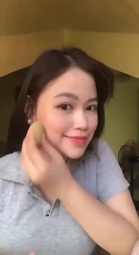 كريم اساس الكولاجين الكوري الاصلي 

كريم اساس من ENOUGF الغني بالترطيب بمادة الكولاجين والذي يعمل على تبييض البشره وإخفاء العيوب بالاضافه إلى واقي من أشعه الشمس بنسبة 15 SPF .

 ⭕️ سعر ١٢الف فقط

 ⭕️ متوفر درجتين 21 / 13


**إذا كنت صاحب هذا الإعلان وتريد حذفه لأي سبب، رجاءا أرسل رسالة إلى الدعم الفني**