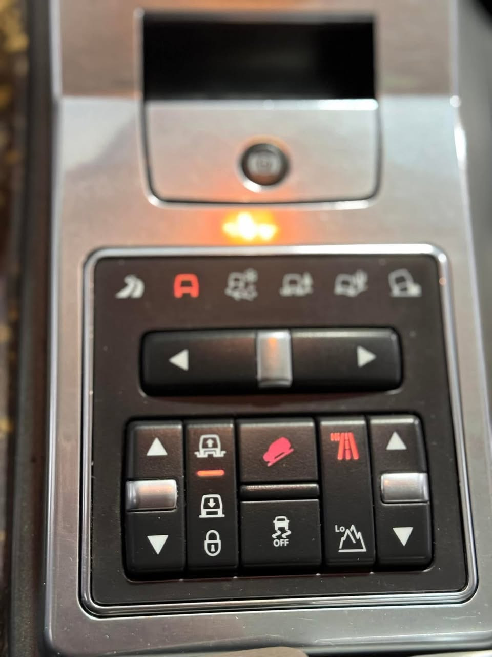 _ اسم السيارة : رانج روفر خليجي  الفئة :       سبورت الموديل : 2013 اللوحة : رقم دهوك وكاله او مداور  ارباك : سليم  عداد المسافه :  175 الف  نوع الضرر :  بدون اي ضرر كفالة عامة  المواصفات............ محرك 8 سلندر   فتحة سقف بصمة تشغيل 4 ابواب بصمة 5 كامرات  حساس خلفي  حساس امامي  نظام جوبلسات صعود + نزول اريل نڤگيشن كشنات جلد كهرباء + تدفئة + تبريد  مساج كشن  ستيرن كهرباء   سستم صوت هارمن كاردن  12 سماعة  تحديد مسار  هاند بريك دگمة خزن ميموري  انظمة تحكم  انظمة قيادة نظام تثبيت السرعة   اهلا ومرحبًا بكم في اي وقت  العنوان النجف الاشرف حي الجامعة مقابل المدينة المائيه السعر 170
للاستفسار ***********
