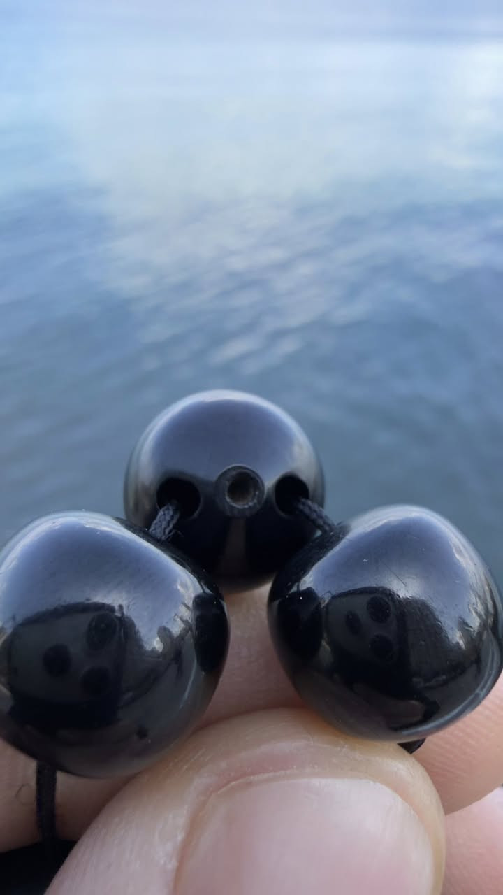 مسكي الماني انتيك 🇩🇪

82 grms 🔐  15+ mm 

مسباح ملكي بإمتيااااز 👌🏻

شرابة  قضة حلبي انتيك  - امكانية البيع مع/دون الفضة 

المهتم بإقتناء المسباح التواصل عبر الواتس اب 

☎️ +96181822323


**إذا كنت صاحب هذا الإعلان وتريد حذفه لأي سبب، رجاءا أرسل رسالة إلى الدعم الفني**