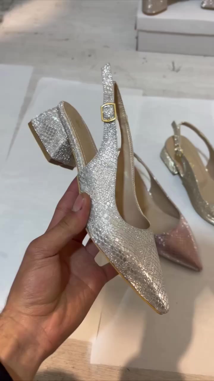 شركة الناصر لصناعة وتجارة الاحذيه النسائيه حلب الشيخ فارس هاتف 0945169458


**إذا كنت صاحب هذا الإعلان وتريد حذفه لأي سبب، رجاءا أرسل رسالة إلى الدعم الفني**