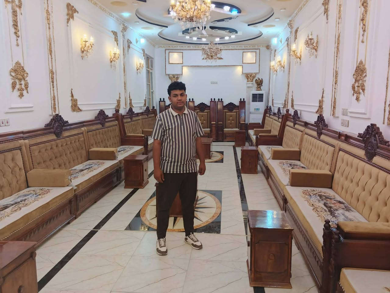 معمل ومعر ض احمد السلطاني العنوان بابل الحمزة الغربي رقم الهاتف ***********
