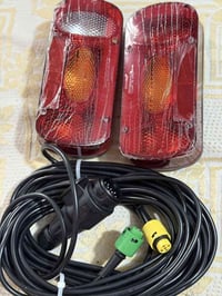 قطع سيارات كبار • للبيع