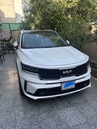 البيع سورنتو  مواصفات 4X فول السياره  محرك 4 سلندر  مكفوله اخت الزيرو ...