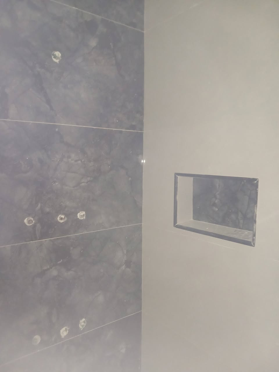 السلام عليكم كادر سراميك مصري وكاشي ومرمر وبورسالين وبايات شغل درجه اولي ع الليزرر الاعظميه بغداد متفرغ حاليا
الرقم به وتساب ***********
