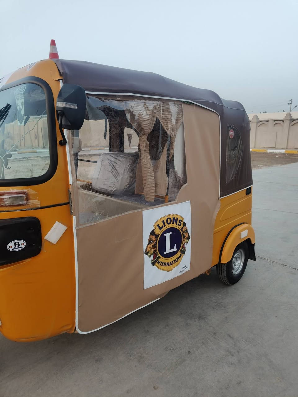 السلام عليكم تيك تيك للبيع موديل 22 اوراق سعر 7 بها مجال.      ***********
