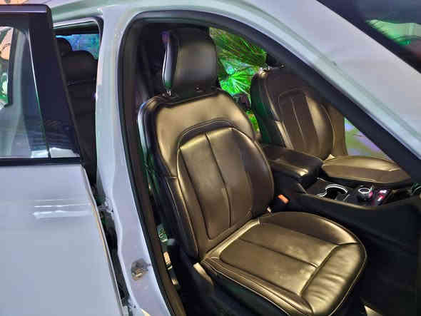 جيب شيروكي لميتد 2024
السعر 318 مرقم بغداد شهداء
صور الحادث مرفقه
للشراء الحضور الى معرضنا في الديوانية /نهاية شارع الزراعه /خلف البالات مقابل بيت القائد
موقعنا على خرائط كوكل 
https://maps.google.com/maps?q=31.9808691%2C44.9114847...
ا-------------------------------------------------------------------------
ضغط على الرابط  صفحه ليصلك كل ماهو جديد 
https://web.facebook.com/%D8%A7%D9%84%D8%B4%D8%A7%D8%B1%D9%82%D8%A9-%D9%84%D8%AA%D8%AC%D8%A7%D8%B1%D8%A9-%D8%A7%D9%84%D8%B3%D9%8A%D8%A7%D8%B1%D8%A7%D8%AA-%D8%A7%D9%84%D8%A7%D9%85%D8%B1%D9%8A%D9%83%D9%8A%D8%A9-1100095360196333
--------------------------------------------------------------------------
اوالاتصال على الارقام التاليه
*********** #واتساب #تلكرام https://t.me/alsharqeh88
***********  #واتساب
***********
***********
--------------------------------------------------------------------------- 
اضغط على رابط واتساب للتواصل  معنا 
https://api.whatsapp.com/send/?phone=%2B964***********...
اوقات الدوام من الساعه 2 ظهرا ولغاية 11 ليلاً
