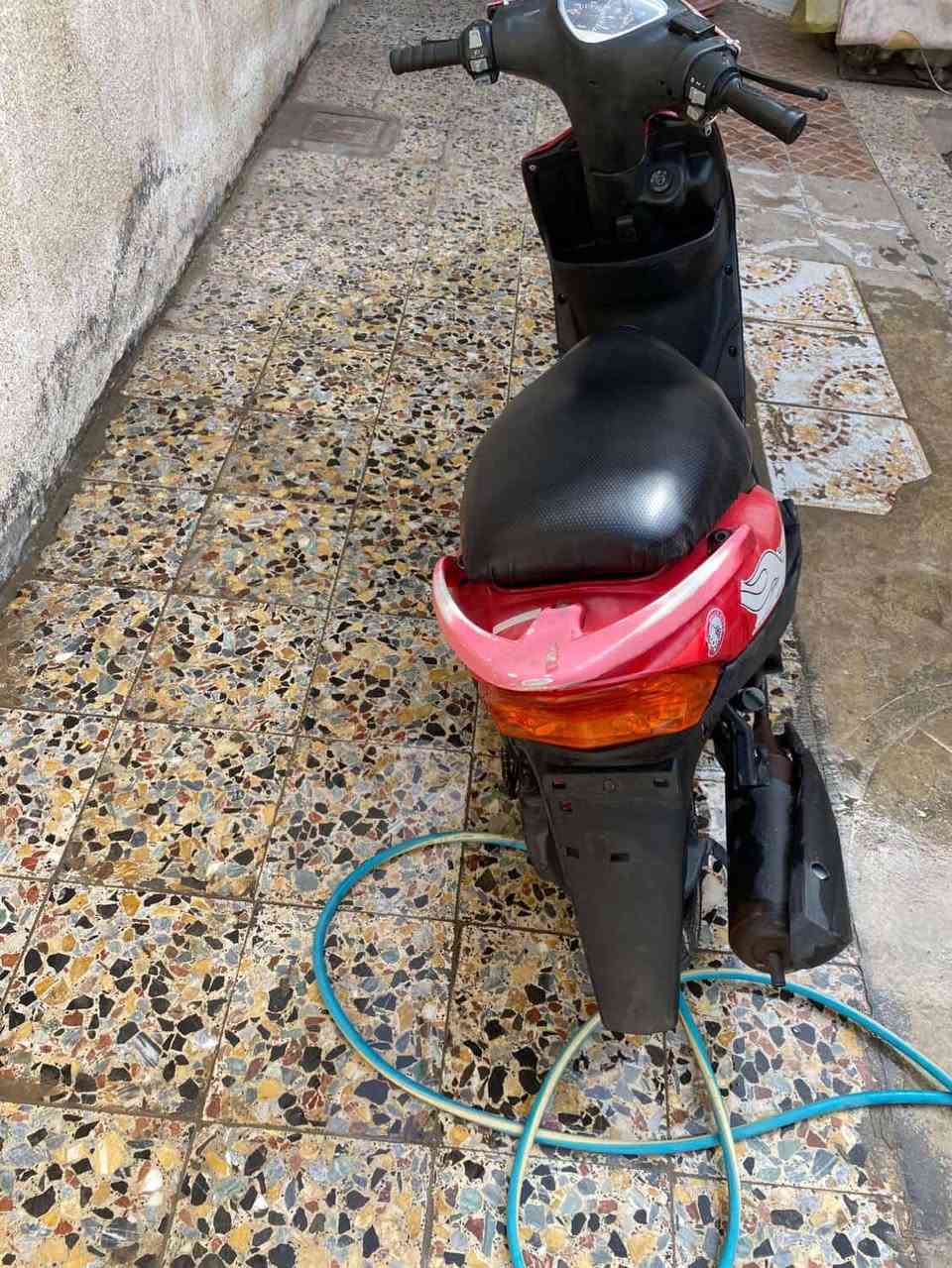 سلام عليكم شباب دراجه ماكس عدله بلاديه 49 دراجه خير من الله اروح بيها لشغل ورجع دراجه نضيفه كهربائيات كله شغاله سلف وهندر  فقط نقص اشاير  وباتري تعبان 375 وبيها مجال بسيط حك الجيه


**إذا كنت صاحب هذا الإعلان وتريد حذفه لأي سبب، رجاءا أرسل رسالة إلى الدعم الفني**