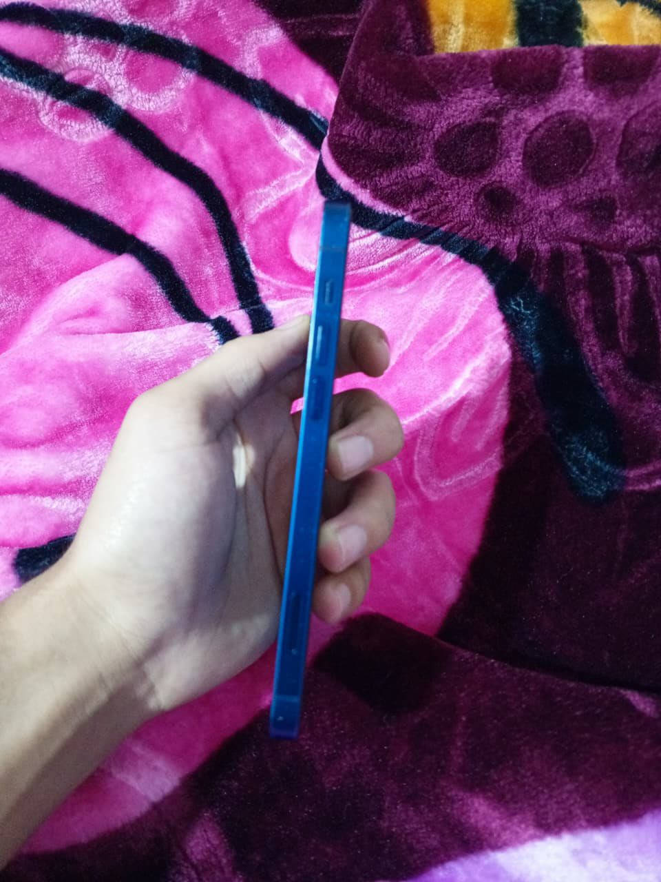 آيفون ١٢ عادي
ذاكرة 128 بطارية 75 بلادية الجهاز وتر كلشي شغال بي تجي وتفحص بيدك بعده وكالة السعر 400 وبي مجال بسيط كلش أو مراوس حسب الرغبه عنواني البصرة


**إذا كنت صاحب هذا الإعلان وتريد حذفه لأي سبب، رجاءا أرسل رسالة إلى الدعم الفني**