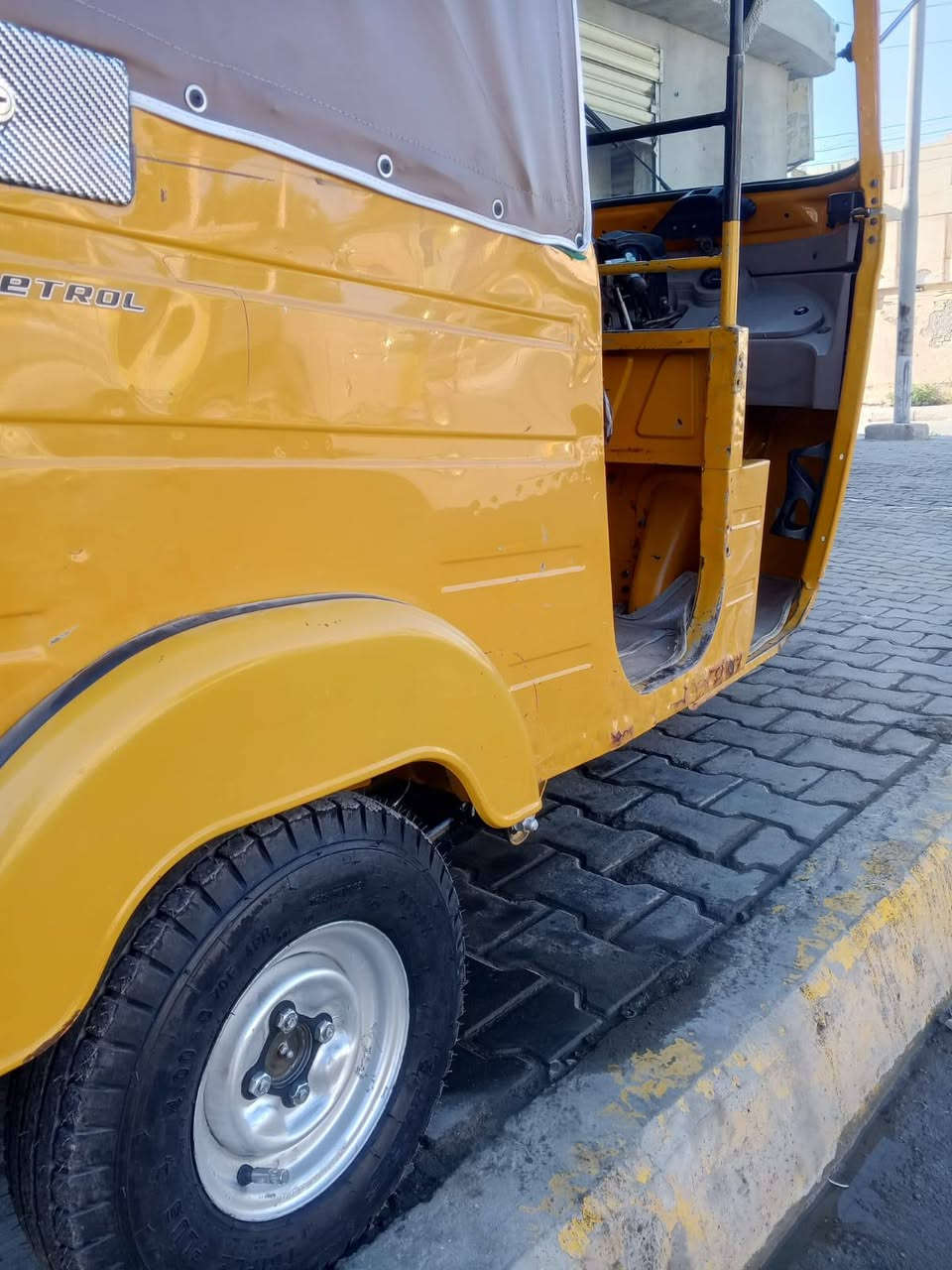 للبيع 20رقم واسط تحويل ثاني يوم دوس بلاد السعر 7وبيه مجال شراي اتصل ***********
