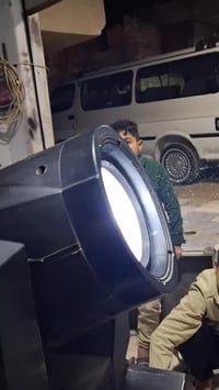 موتور ١/٢ • إلكترونيات منزلية