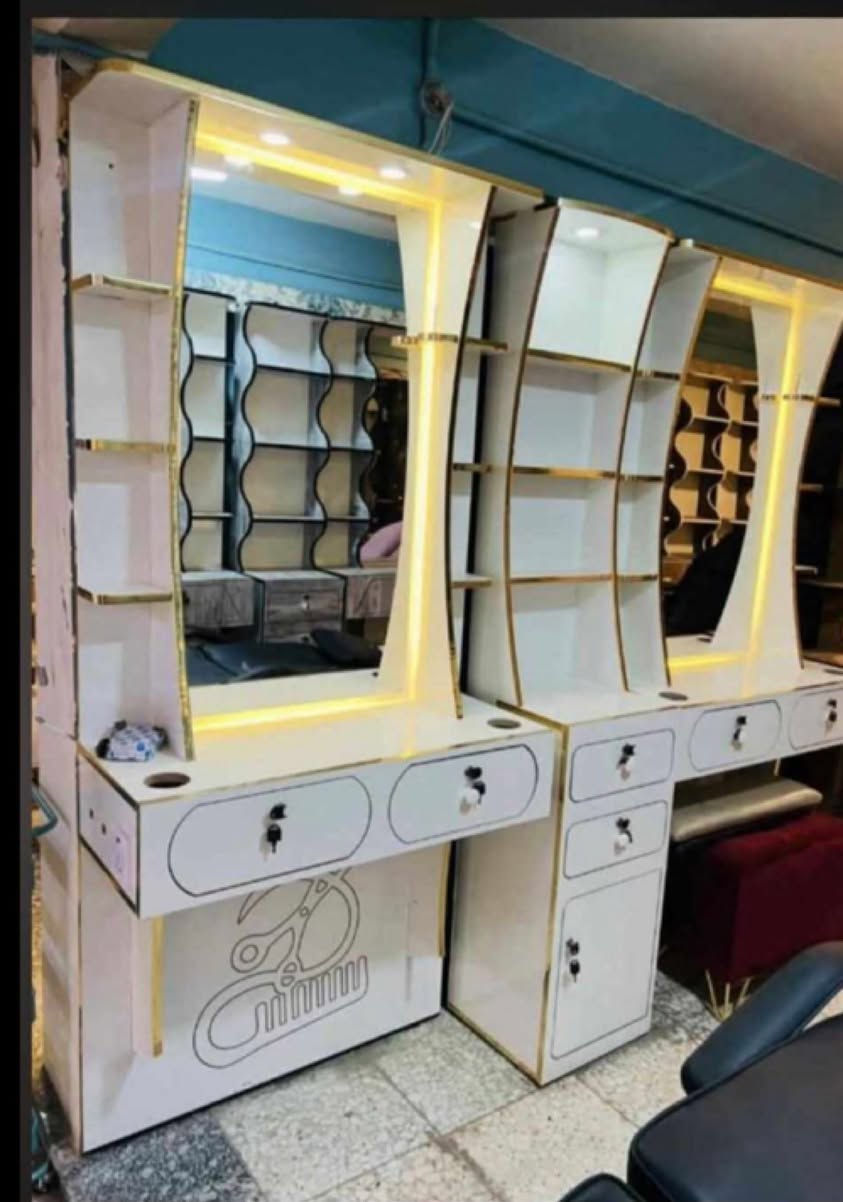 تجهيزات صالونات حلاقه ***********
