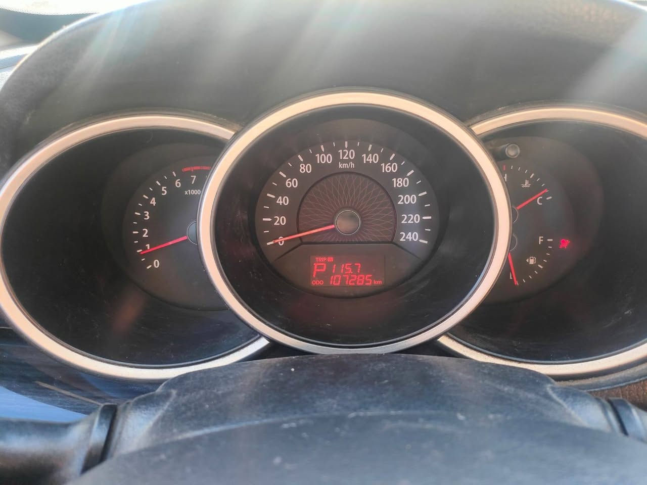 سورنتو 12 خليجي
محرك 2400 دوش 
ضررها فقط شبرين بالصندوق 
رقم اربيل 
ماشية 108 
مكان السيارة بغداد 
السعر 13 الف 
رقم الهاتف ***********
