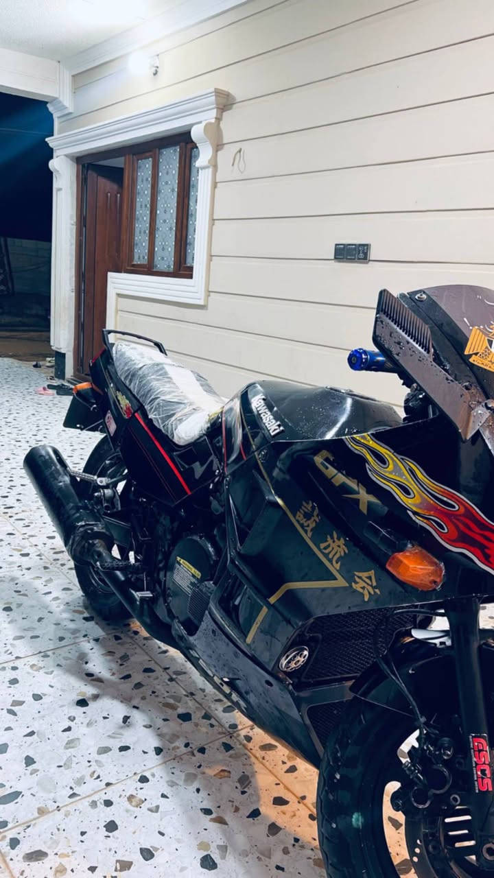 سلام عليكم شباب مكلف بلنشر كاوسكي محرك 750CC كفاله عامه من الف ل يئ محرك مامفتوح دراجه جاهزه شرط مثل الصوره محرك لاتبخير لا صرف دراجه جاهزه مابيهه نقص حبه دراجه بشرط وكفاله 
سعر 1200 وبيعه مجال وبيكم خير وتدللون ونشالله مانقصر ويه احد
رقم صاحب الدراجه(‭0771 154 8841‬ )
مكان ديالئ شهربان 
اوراق اصوليه
