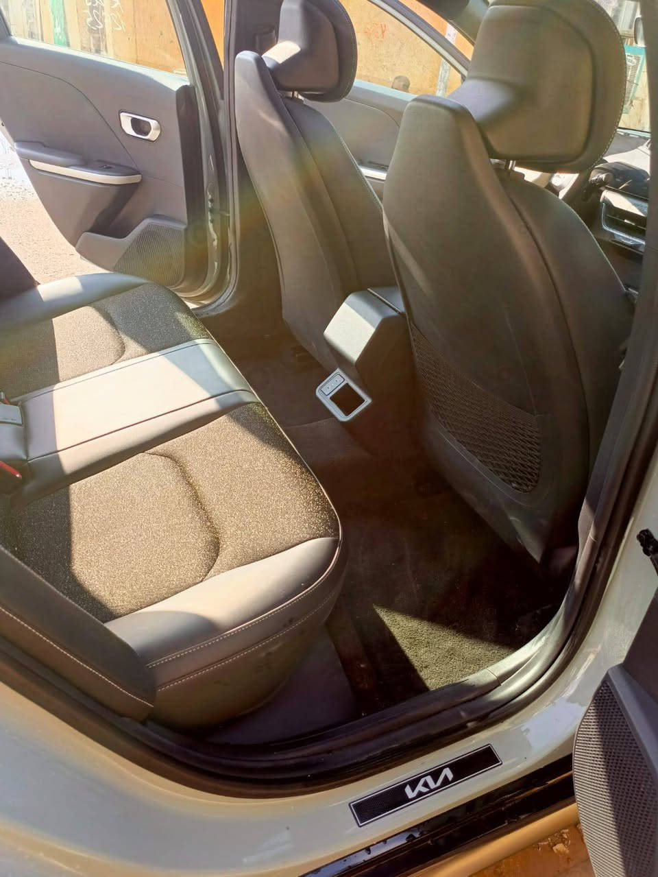 سلام عليكم شباب k4 موديل 25 جيتي لاين فول مواصفات ماشيه6000 وارد امريكي بدون أيرباك بدون تبديل اي قطعه فقط تصليح خشم البنيد بدون رقم بسمي السعر187 تصال الرقم***********
