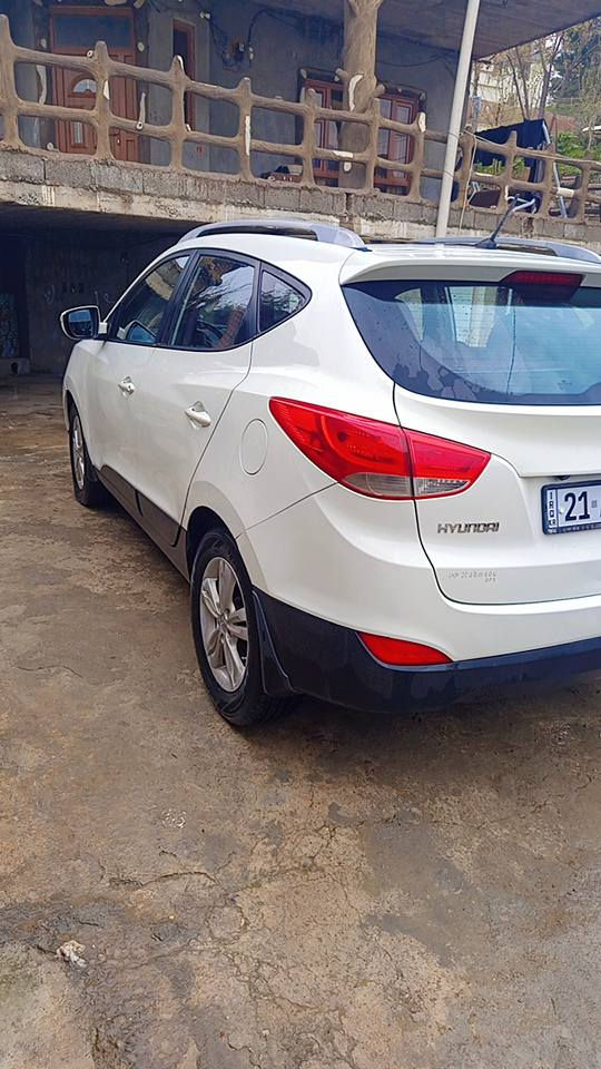 هونداي توكسون 2010
بو فروشتن
 درگاي سكني بوياخه
 توماتيك 
سلايت 
 پانوراما 
كاميرا 
حاسه 
سوكان ڤوليوم 
4تايه ي تازه
سه نه وي تازه يه 
به ناوي خومه وه يه 
مه كينه ي نه كراوه ته وه
سعري 145و كه ميك مه عمه له
سؤنه ريم داناوه
*********** حلبجة, السليمانية
