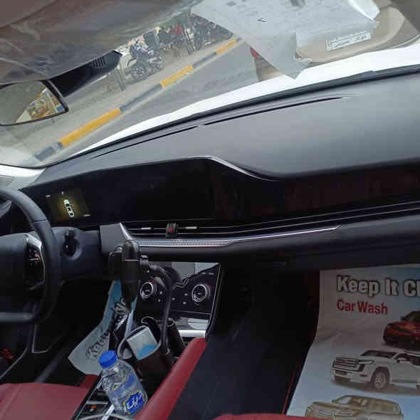 سلام وعليكم من رخصة الادمن B70 2025 محرك 2000 تيربو فول مواصفات1/1 ماشية 3000 سيارة داخلة ضمان 5 سنوات كير ومحرك الماني  وقابلة للزيادة سيارة مطلوبة للمصرف اني ابيع نقد رايدهة 29 مليون وبيهة مجال 
***********
