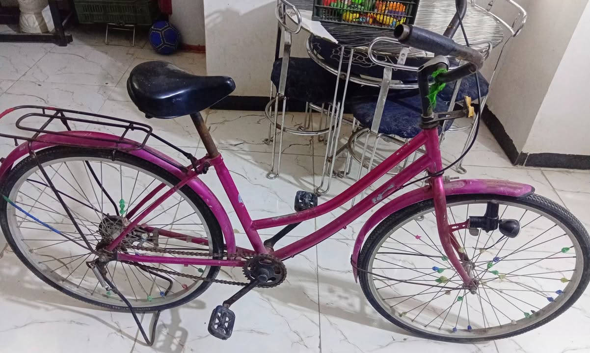 ياالله السلام عليكم
بايسكل للبيع حجم 26
بايسكل حلو ومرتب ونضيف 
السعر 45وبيه مجال للطيبين 
الاتصال: ***********
